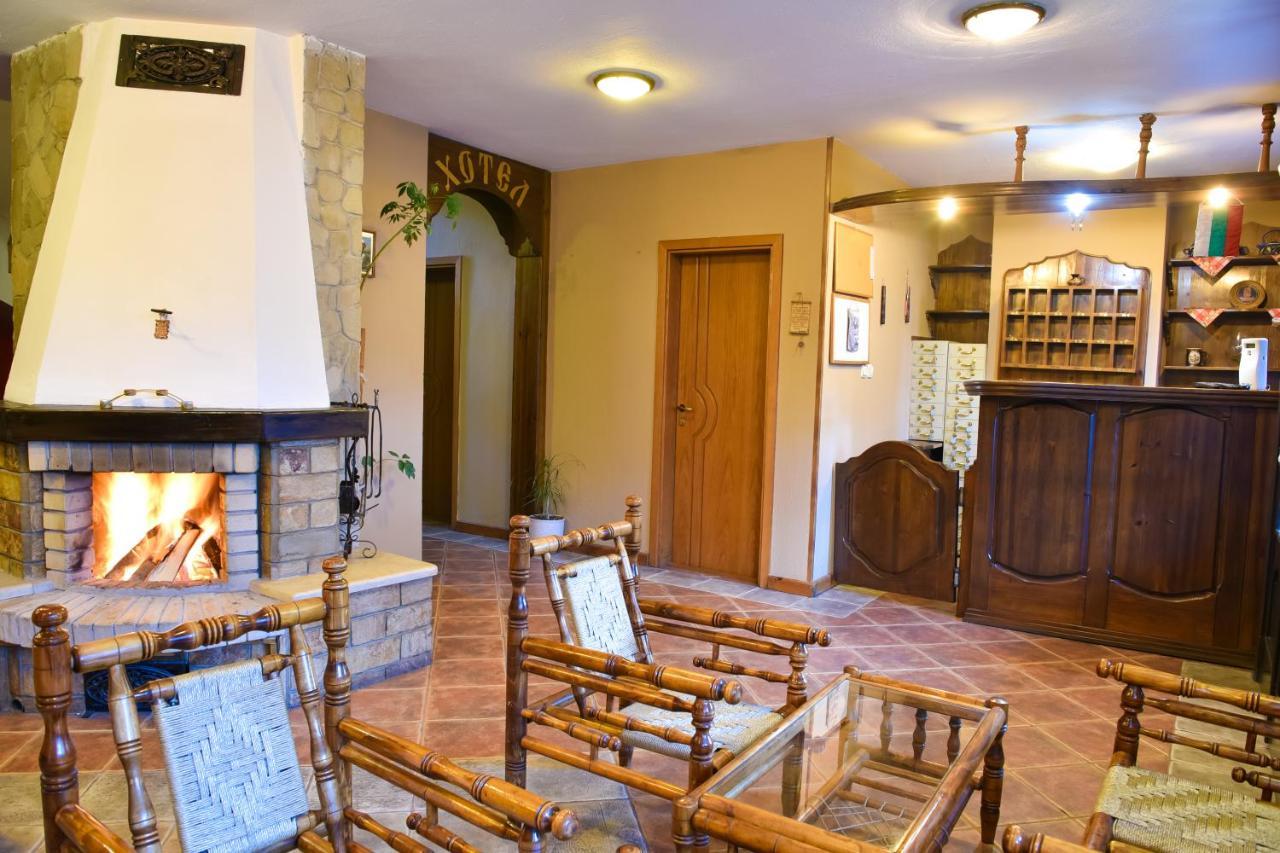 Hotel St. George Pobedonosets バンスコ エクステリア 写真